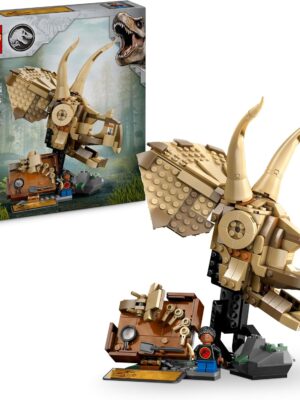 LEGO Jurassic World Dinosaur Fossils: Triceratops Skull Model, Dinosaur Toy for 9+ Year Old Boys & Girls, with Opening Jaw & Display Stand, Birthday Gift Idea 76969