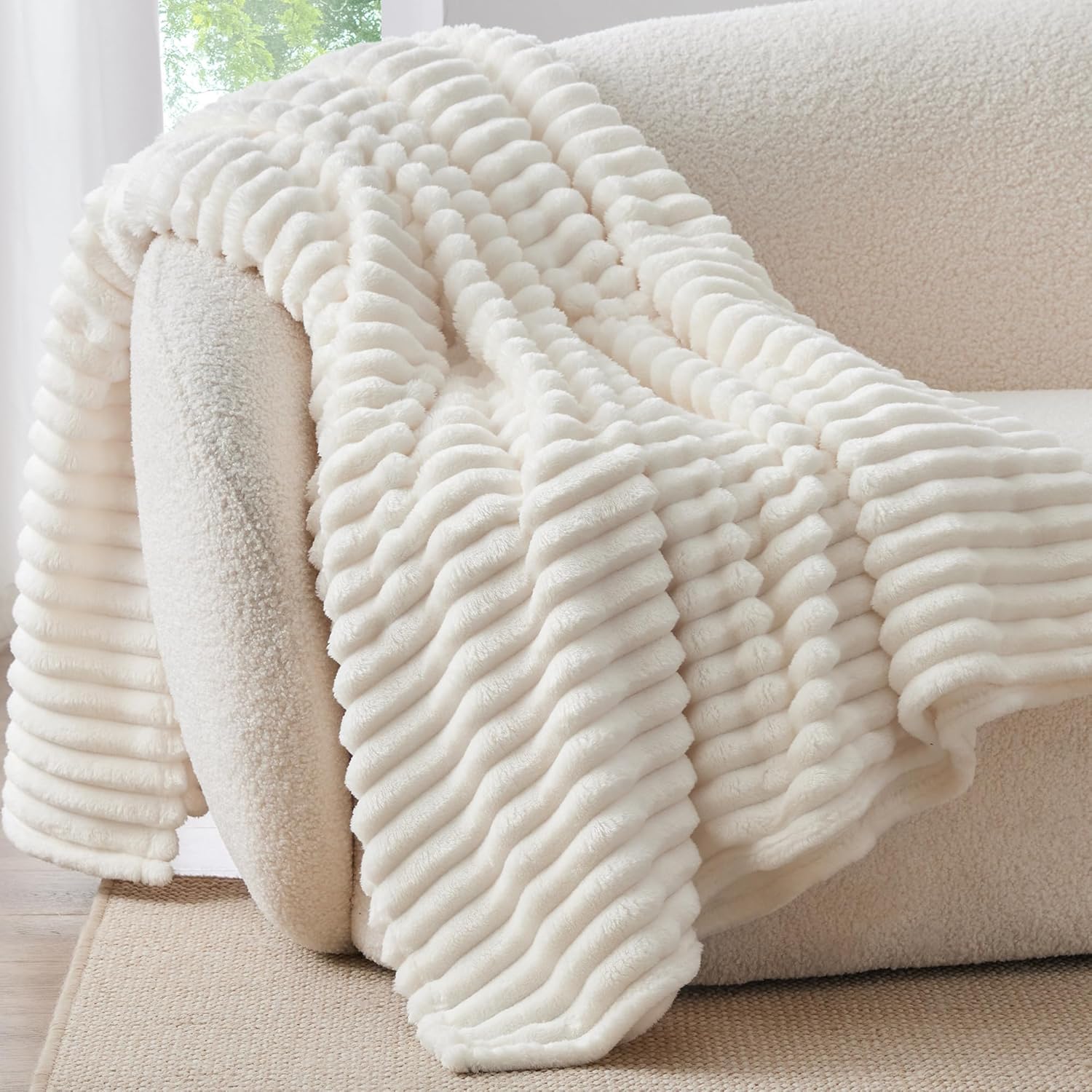 BEDELITE Fluffy Fleece Throw Blanket - Cream White Sofa Throw Soft Cosy Warm Small Blankets for Single Bed, for Women, Mothers - Image 2