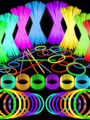 DELEE 200PCS Glow Sticks, Glowsticks Party Packs, Christmas Party Bag Fillers with Bracelet Connectors,Glow Neon Necklaces for Kids Dark Party Supplies,Wedding,Festival,Halloween Decoration